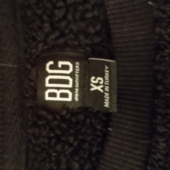 BDG fuzzy cropped fleece sweatshirt - Picture 2 of 5